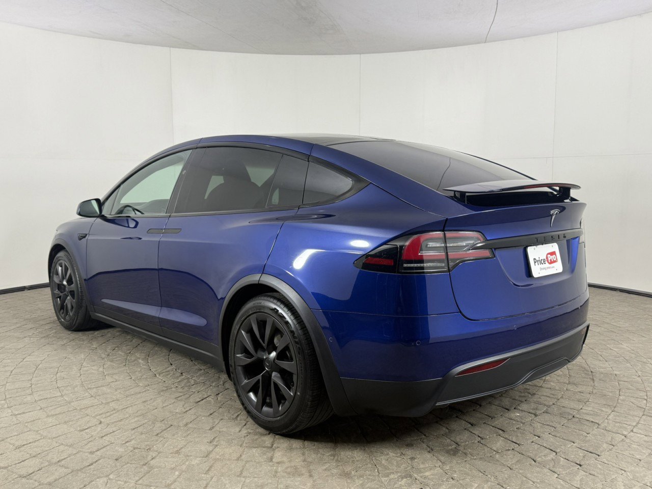 Used 2022 Tesla Model X image 5