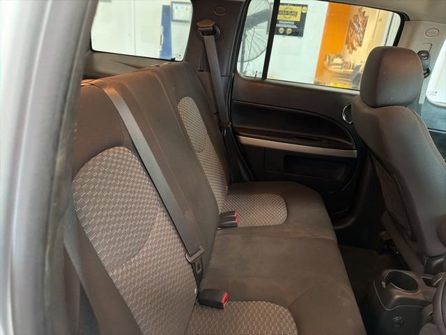 Used 2011 Chevrolet HHR LT image 25