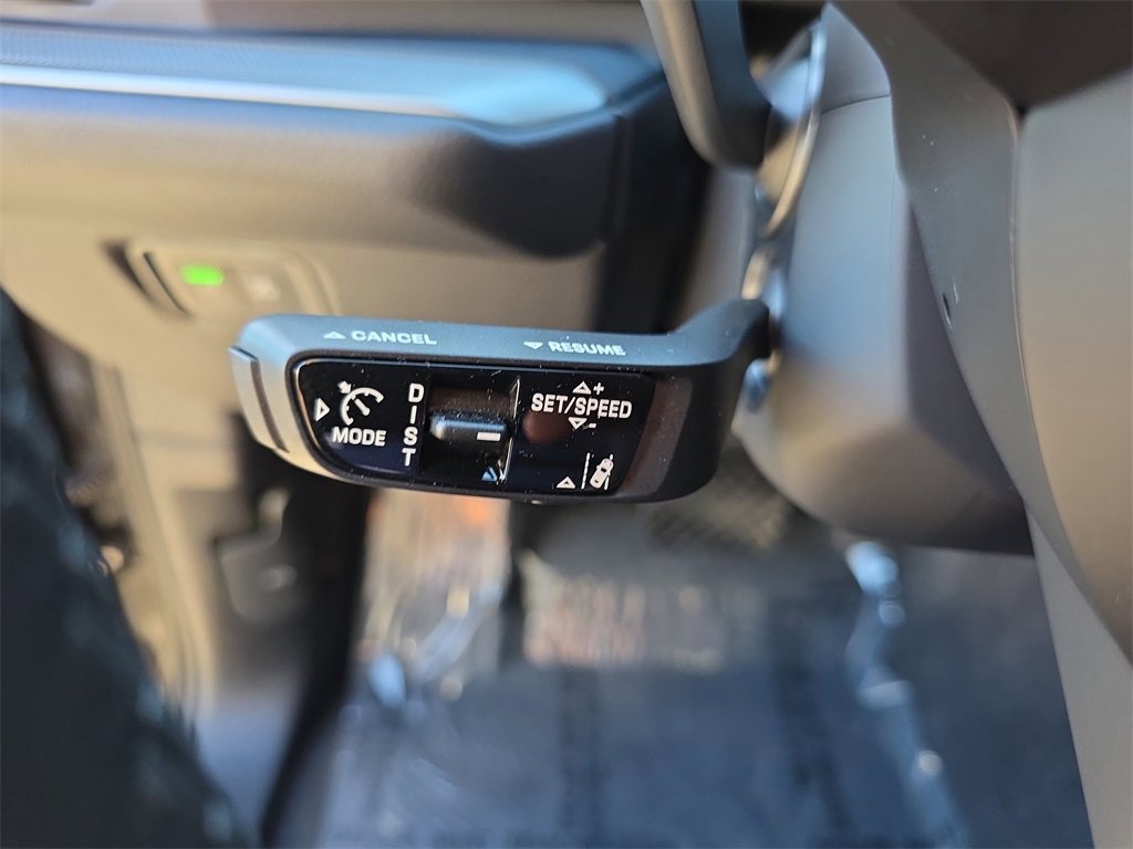 Certified 2025 Porsche Cayenne image 37