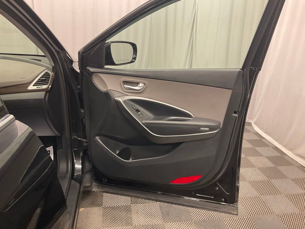 Used 2018 Hyundai Santa Fe Sport image 24