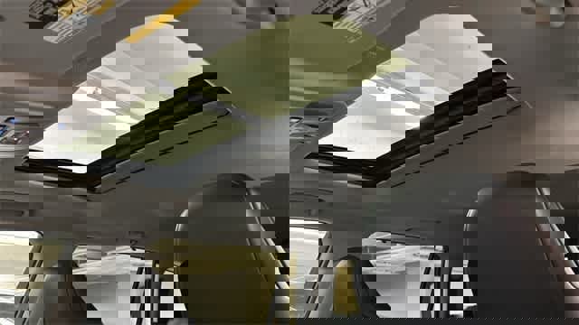 Used 2022 Toyota Highlander XLE image 25