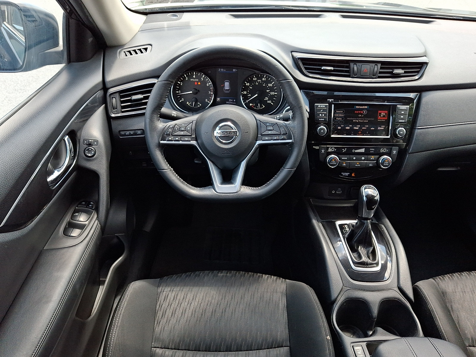 Used 2018 Nissan Rogue SV AWD/4WD image 13