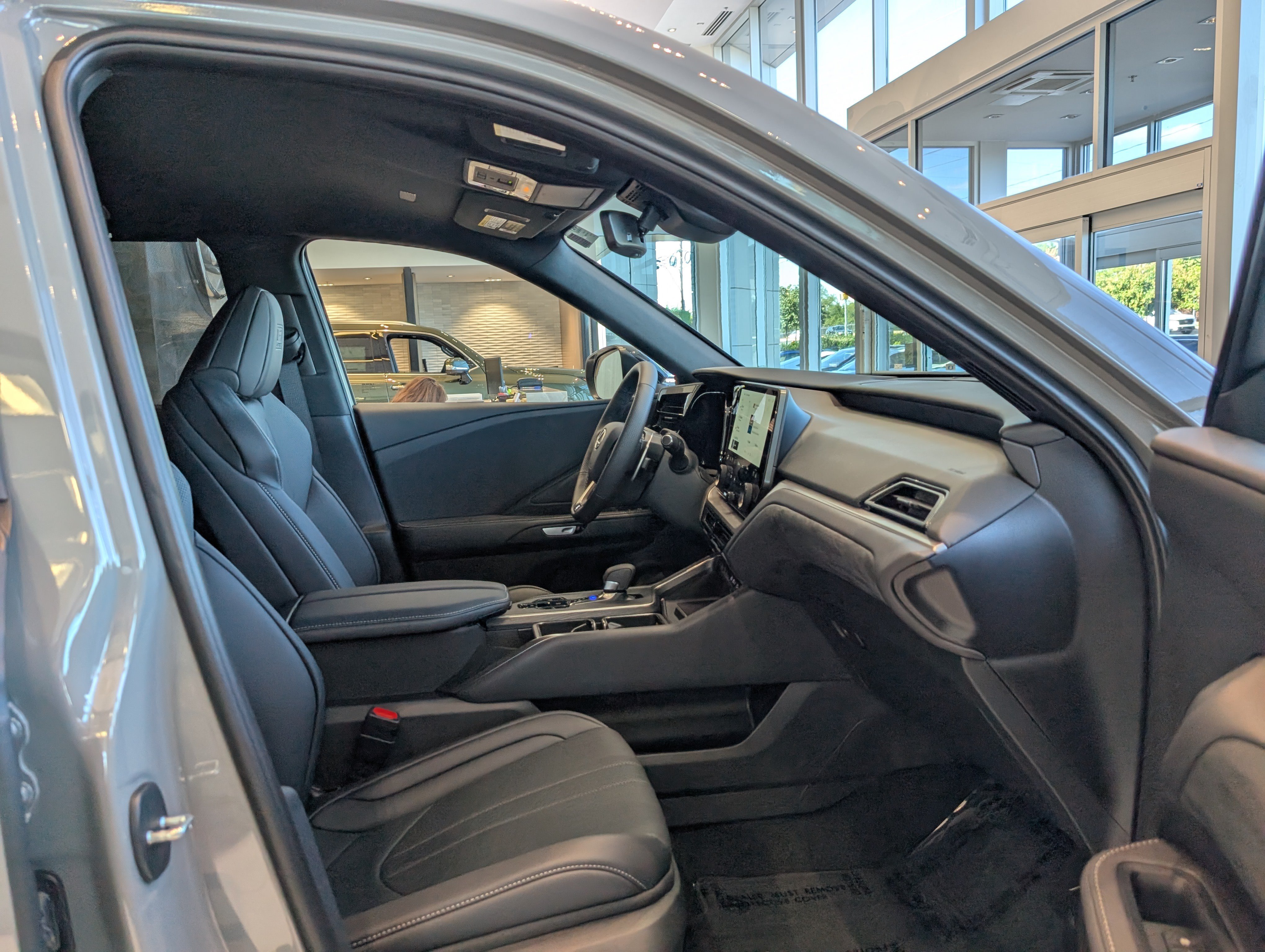 New 2026 Lexus TX 500h AWD w/ Technology Package image 8