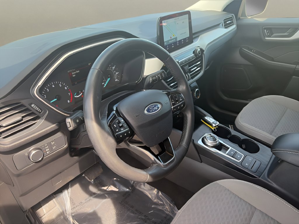 Used 2022 Ford Escape SE w/ Cold Weather Package FWD image 19
