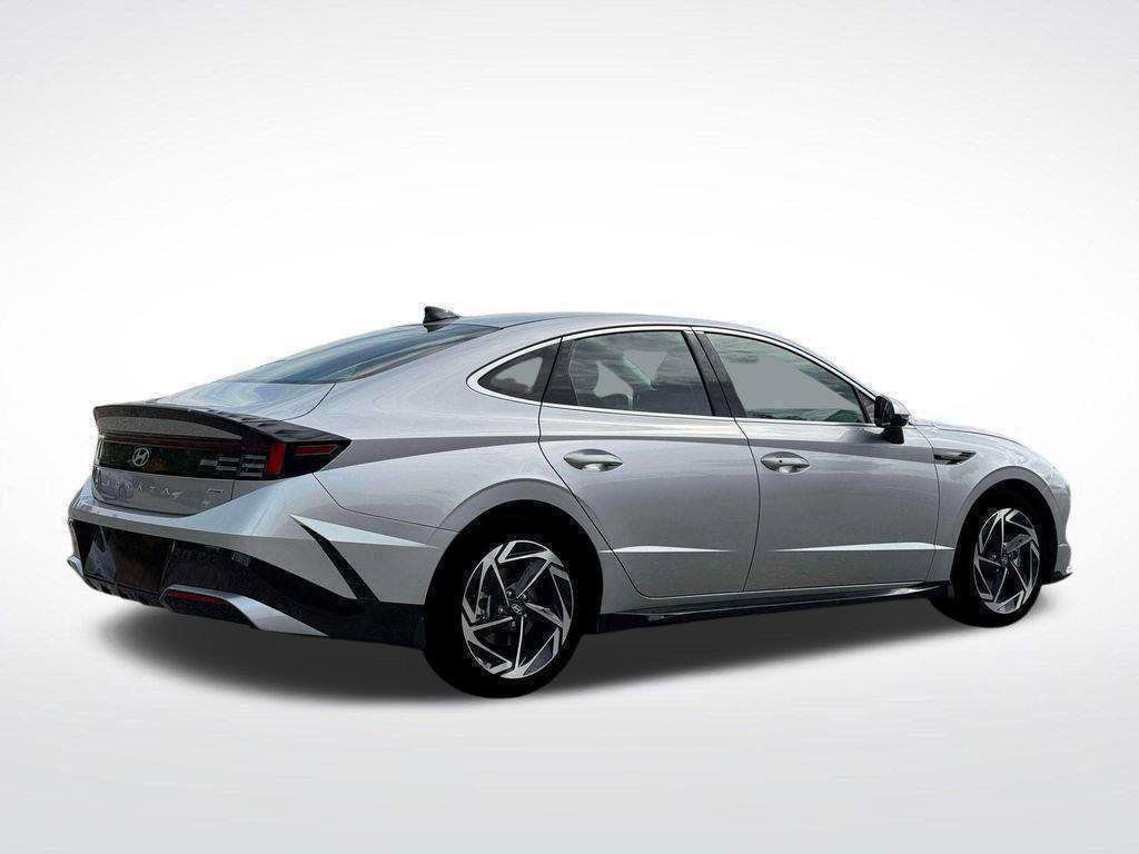 New 2026 Hyundai Sonata SEL AWD/4WD image 8