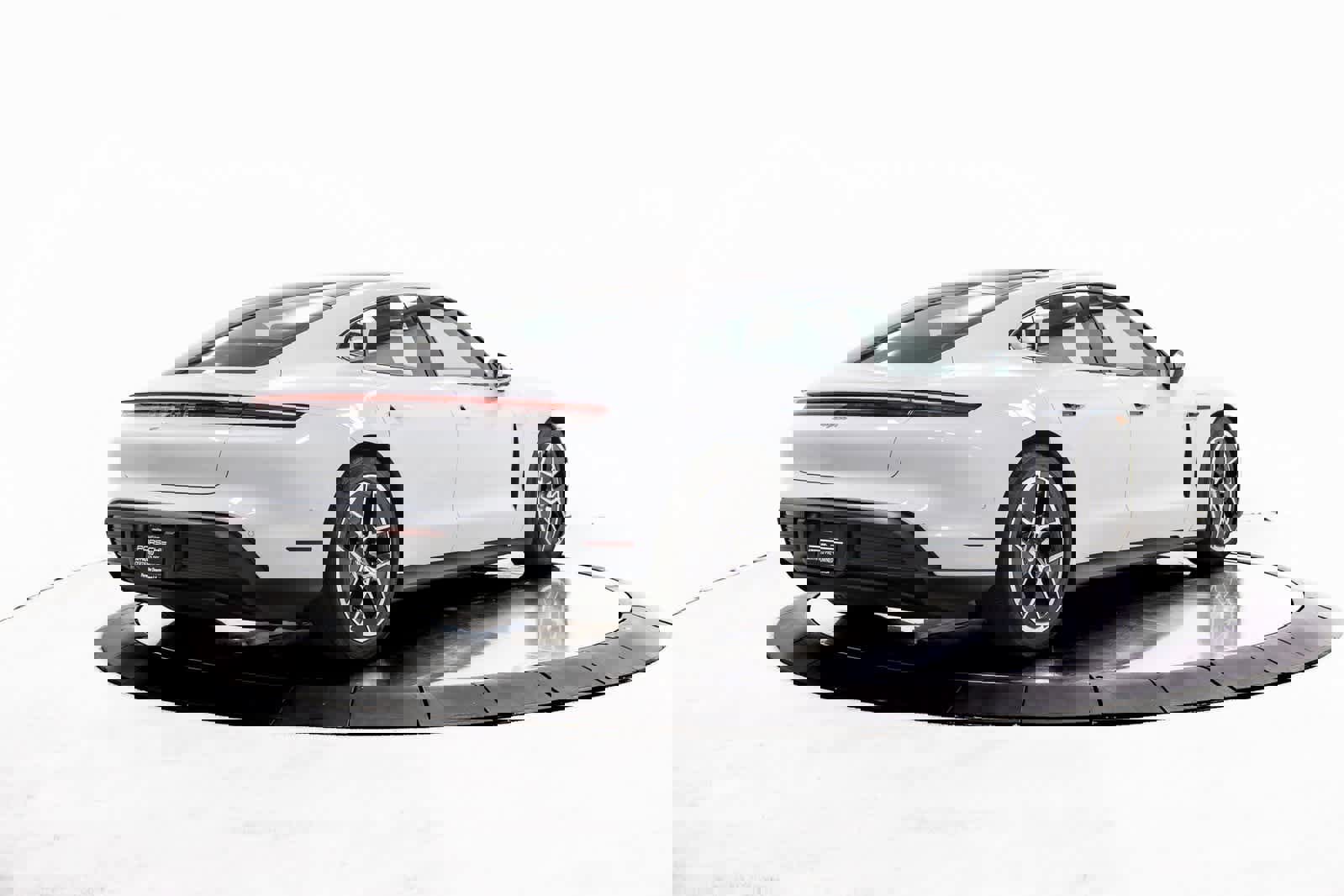 Certified 2025 Porsche Taycan image 7