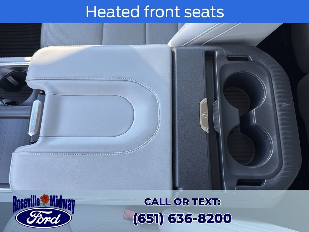 Used 2025 Ford Expedition Platinum image 13