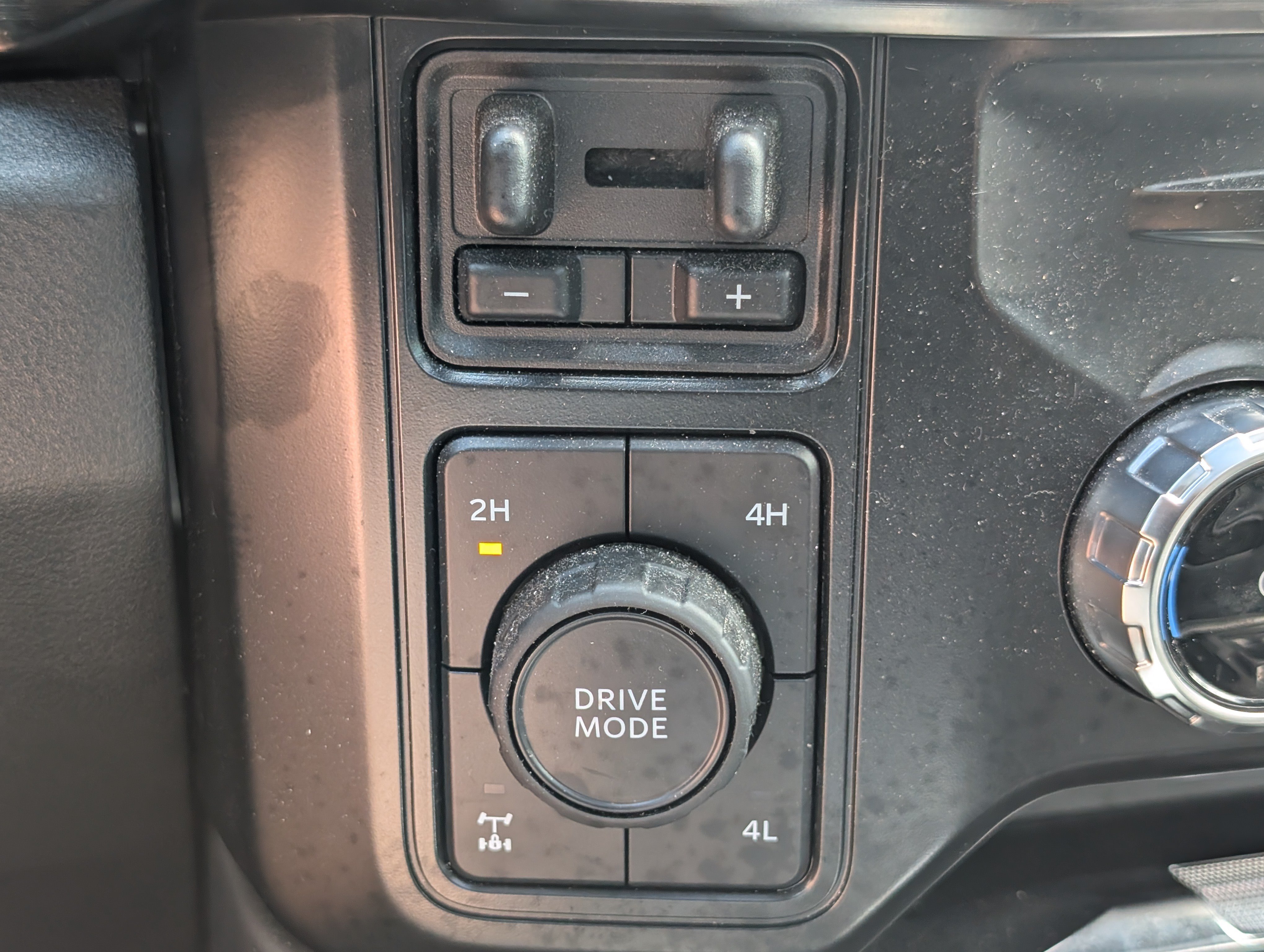 Certified 2024 Ford F250 Lariat w/ Lariat Ultimate Package AWD/4WD image 26