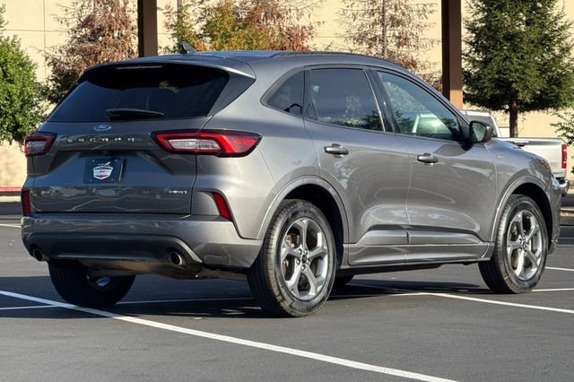 Used 2023 Ford Escape ST-Line image 5