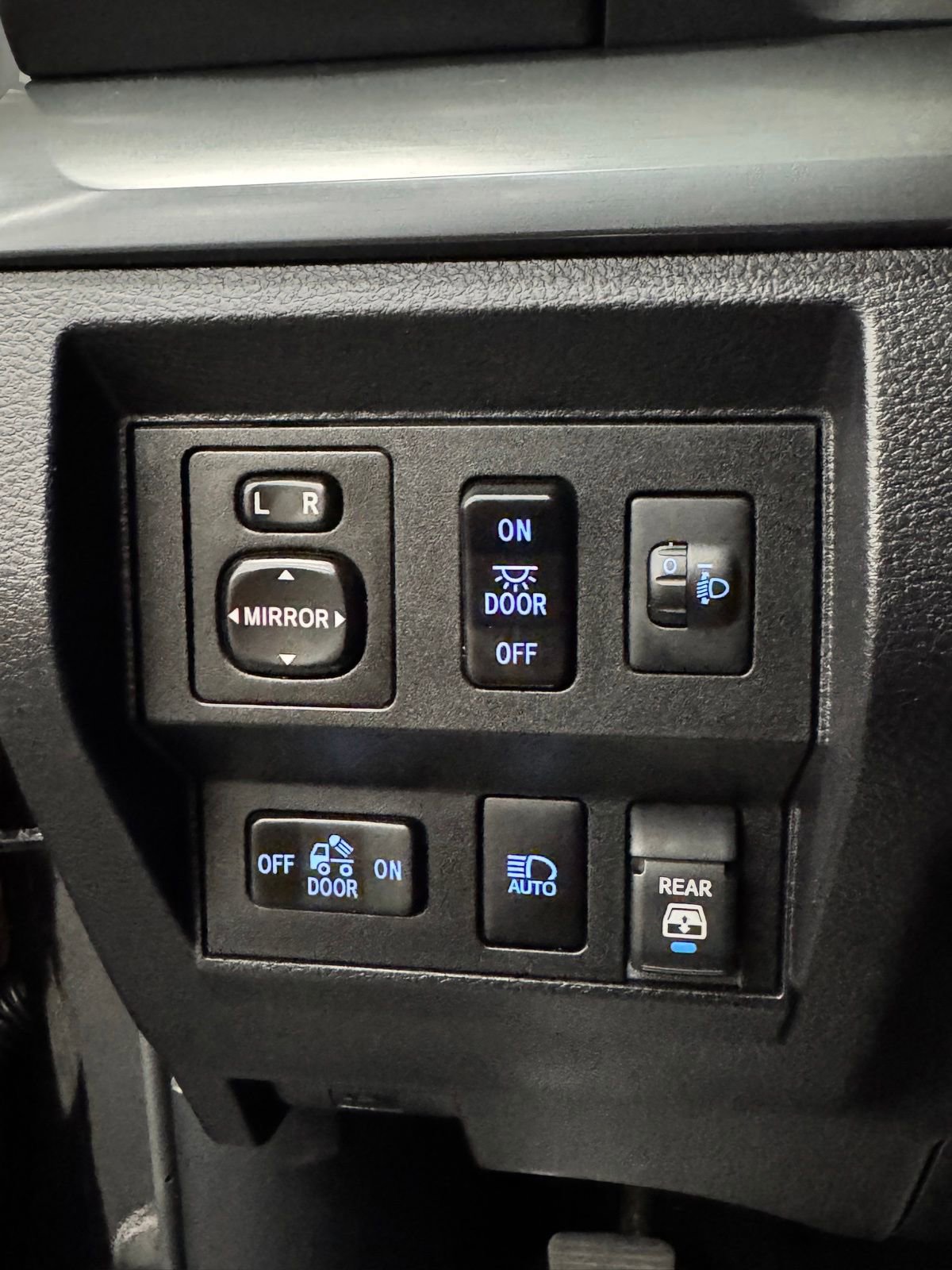 Used 2020 Toyota Tundra TRD Pro AWD/4WD image 29