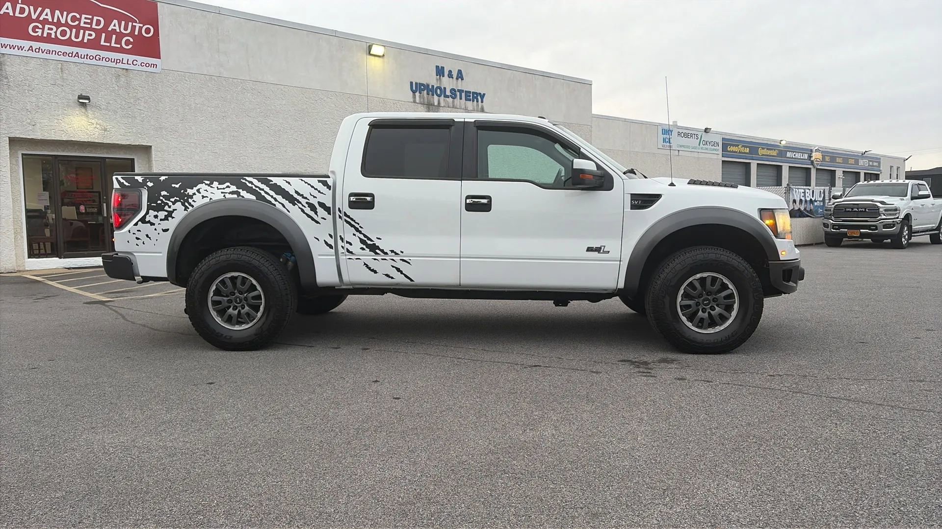 Used 2011 Ford F150 Raptor w/ Raptor Luxury Pkg image 2