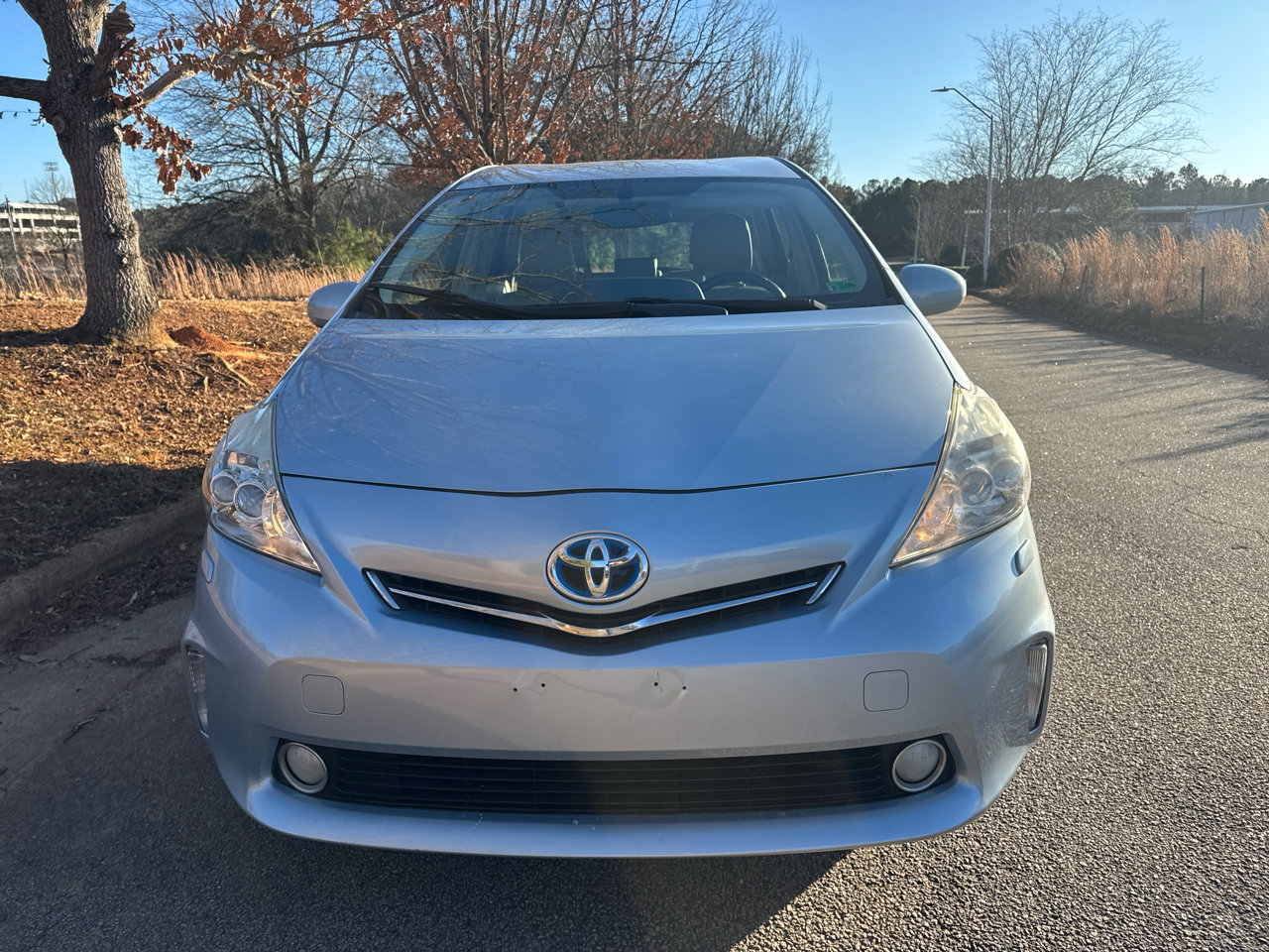 Used 2014 Toyota Prius V Four image 3
