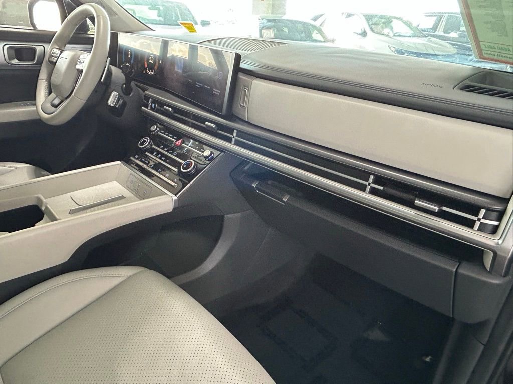 Used 2025 Hyundai Santa Fe SE image 27