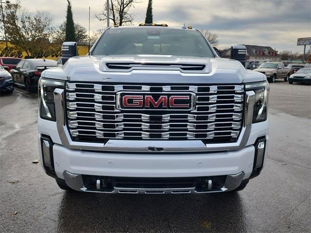 New 2026 GMC Sierra 2500 Denali w/ Denali Reserve Package image 10