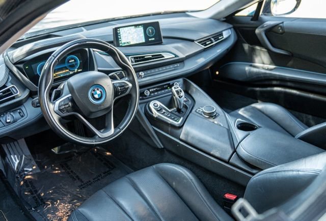 Used 2019 BMW i8 Base image 27
