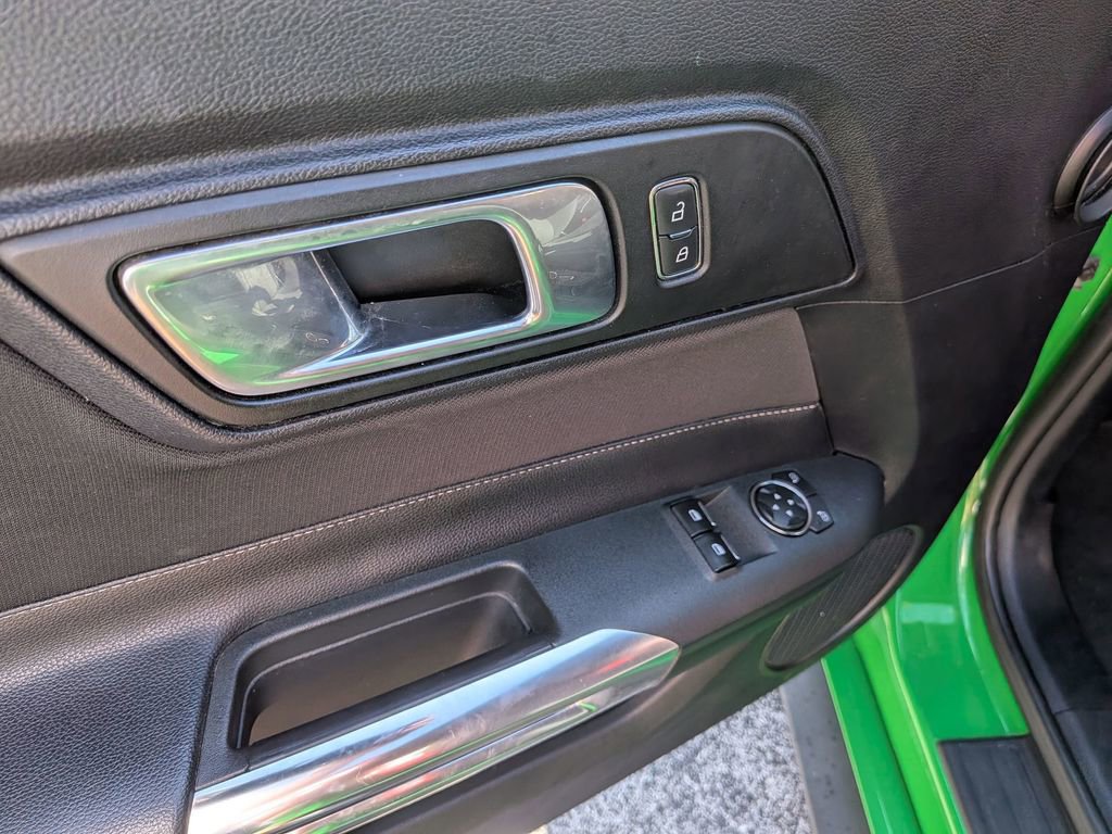 Used 2019 Ford Mustang GT image 11