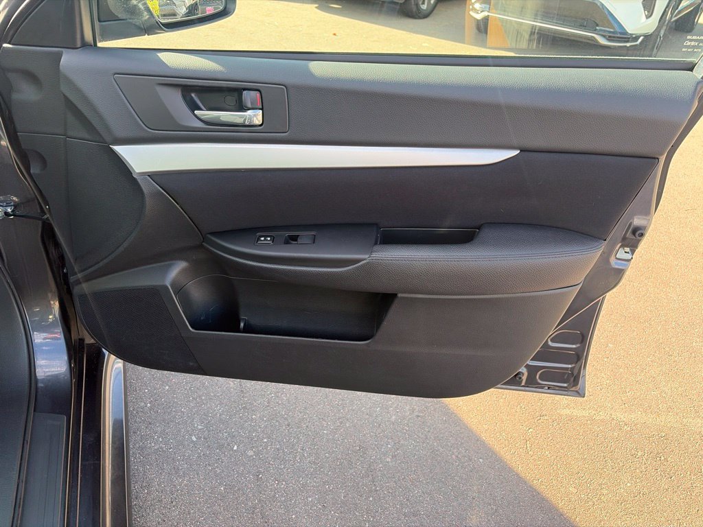 Used 2012 Subaru Legacy 2.5i Premium w/ All-Weather Pkg AWD/4WD image 11