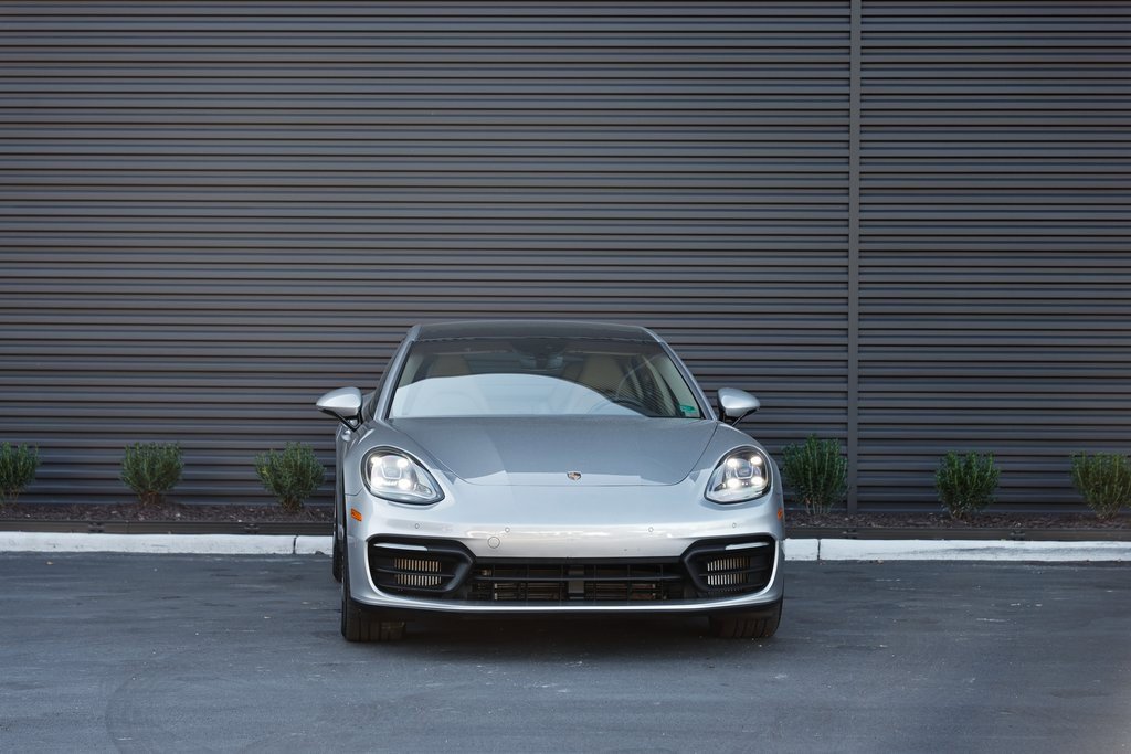 Used 2021 Porsche Panamera 4 image 10