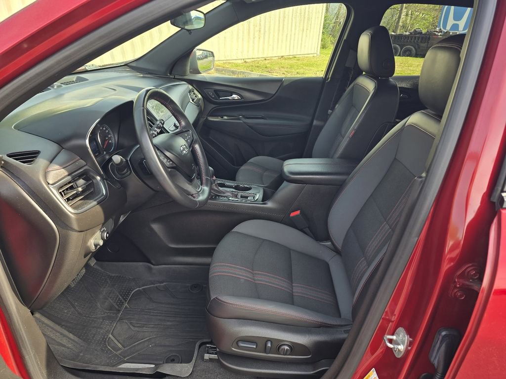 Used 2022 Chevrolet Equinox RS image 11