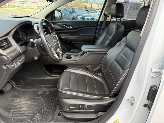 Used 2021 GMC Acadia Denali w/ Denali Ultimate Package image 13