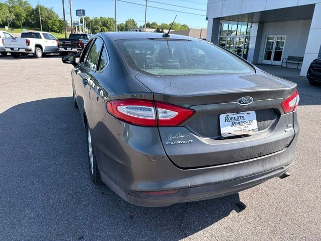 Used 2016 Ford Fusion SE w/ Equipment Group 202A FWD image 11