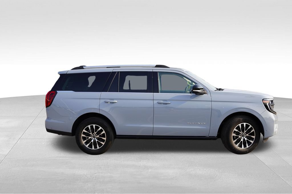 Certified 2025 Ford Expedition Platinum AWD/4WD image 3