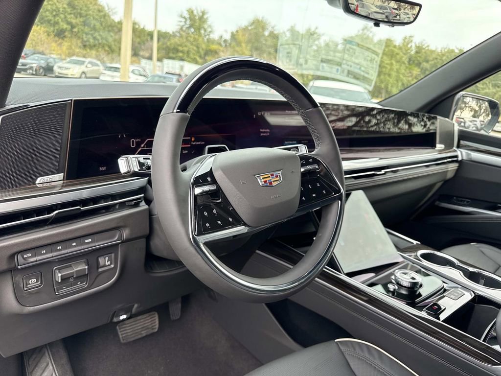 New 2026 Cadillac Escalade Luxury w/ LPO, Floor Liner Package image 33
