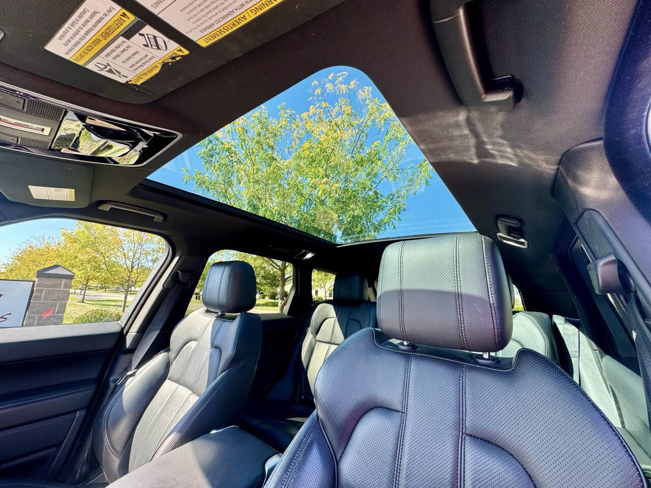 Used 2016 Land Rover Range Rover Sport HSE image 12