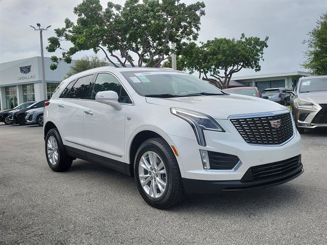 Certified 2022 Cadillac XT5 Luxury FWD image 2