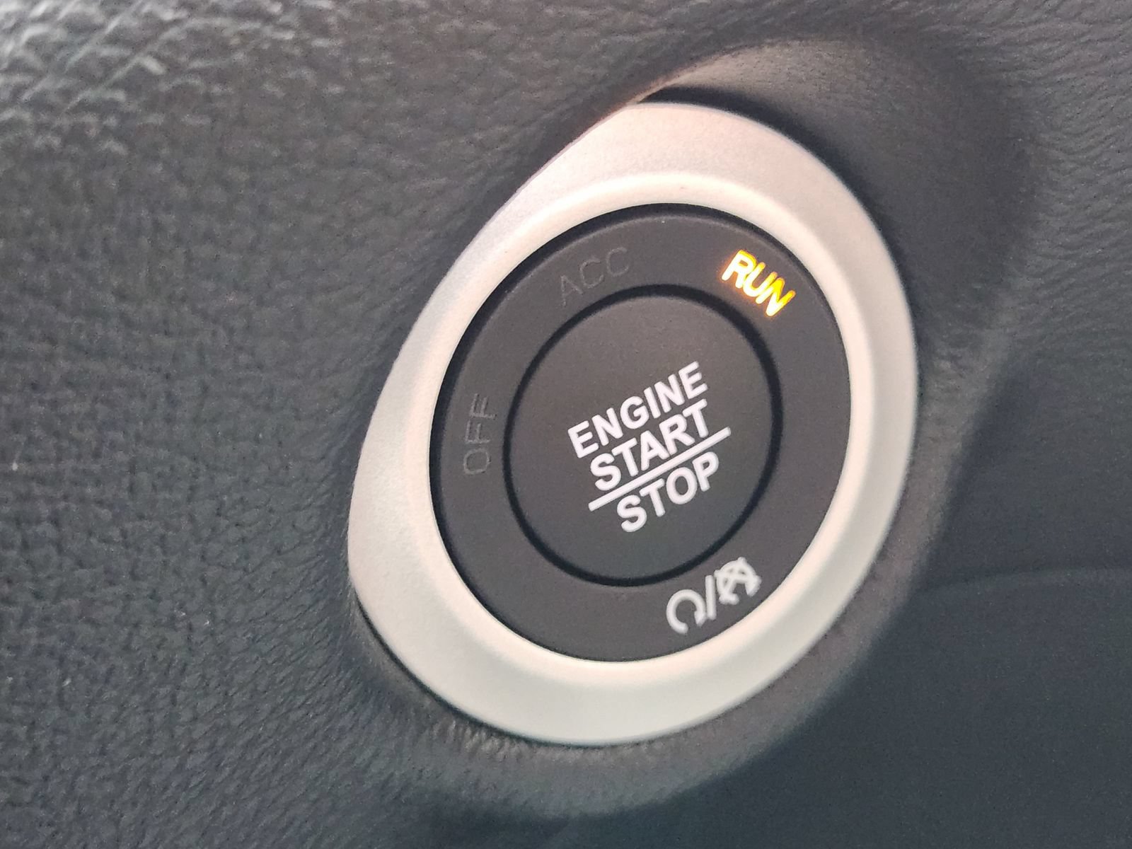 New 2027 Chrysler Pacifica Select FWD image 17