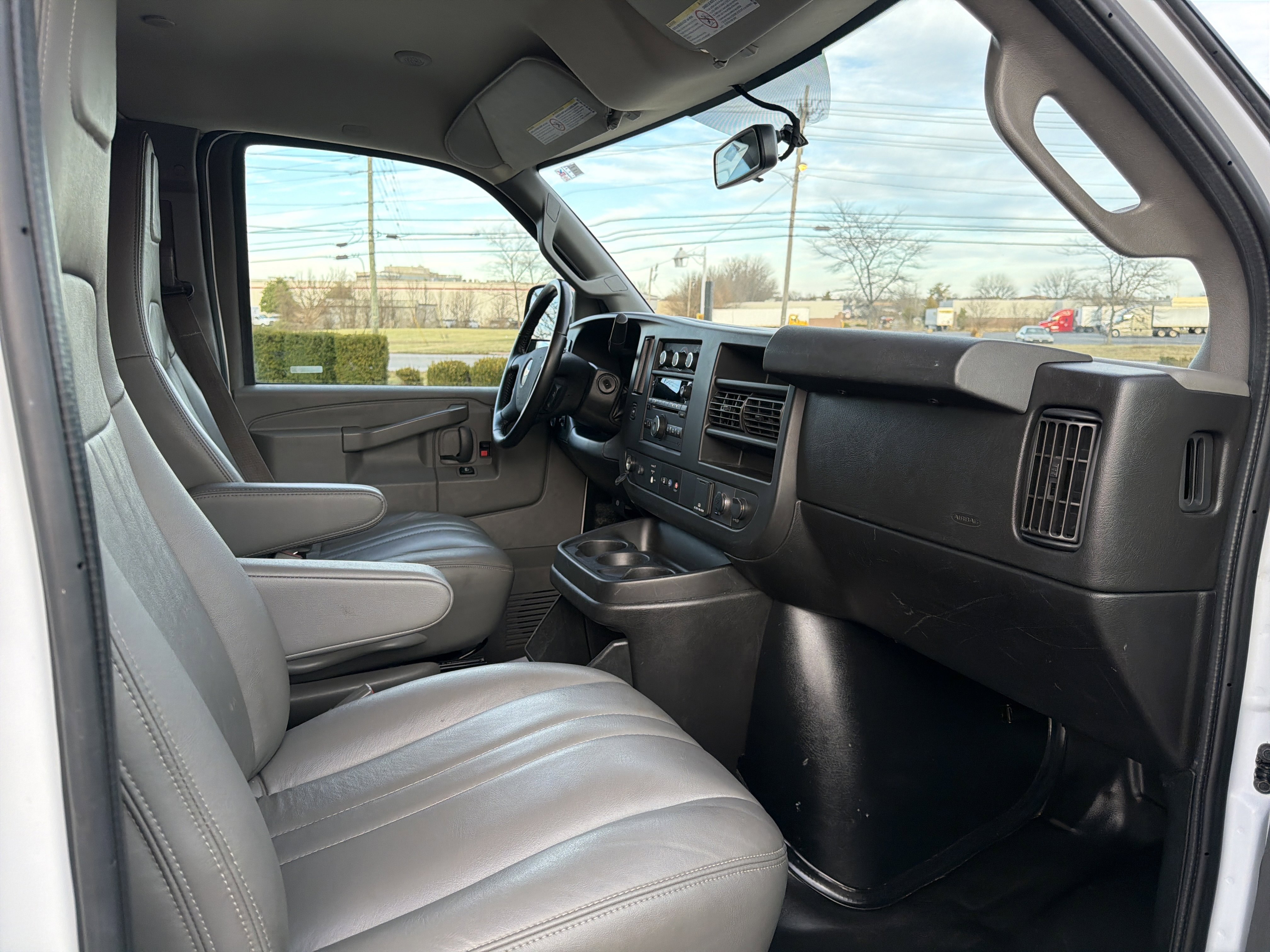 Used 2021 Chevrolet Express 2500 w/ Driver Convenience Package image 24