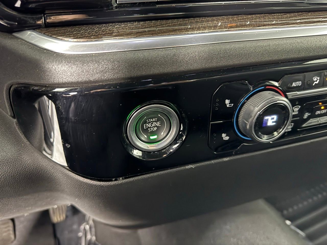 Used 2023 Chevrolet Silverado 1500 LT image 20