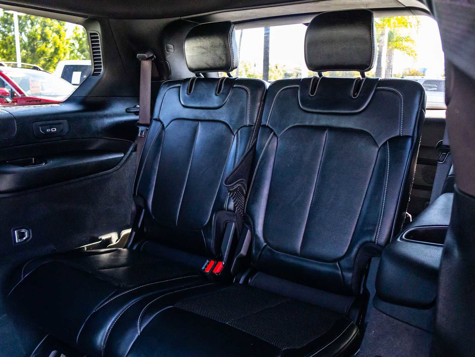 Used 2022 Jeep Grand Cherokee L Overland w/ Luxury Tech Group IV RWD image 24