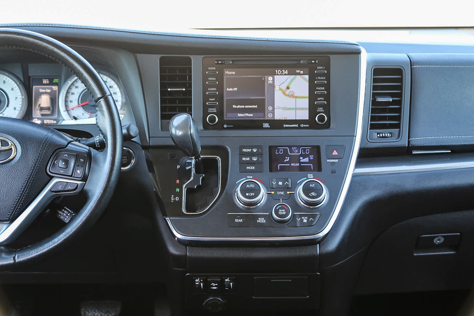 Certified 2019 Toyota Sienna SE w/ SE Preferred Package AWD/4WD image 13