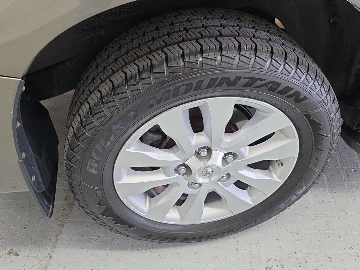 Used 2008 Toyota Sequoia Limited AWD/4WD image 21