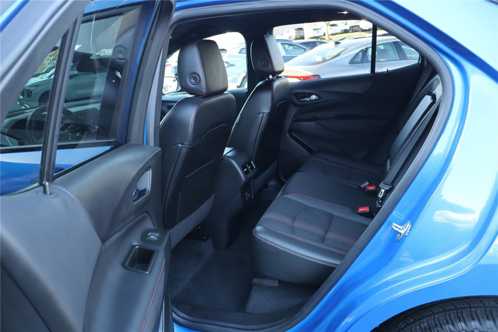 Used 2024 Chevrolet Equinox RS image 25