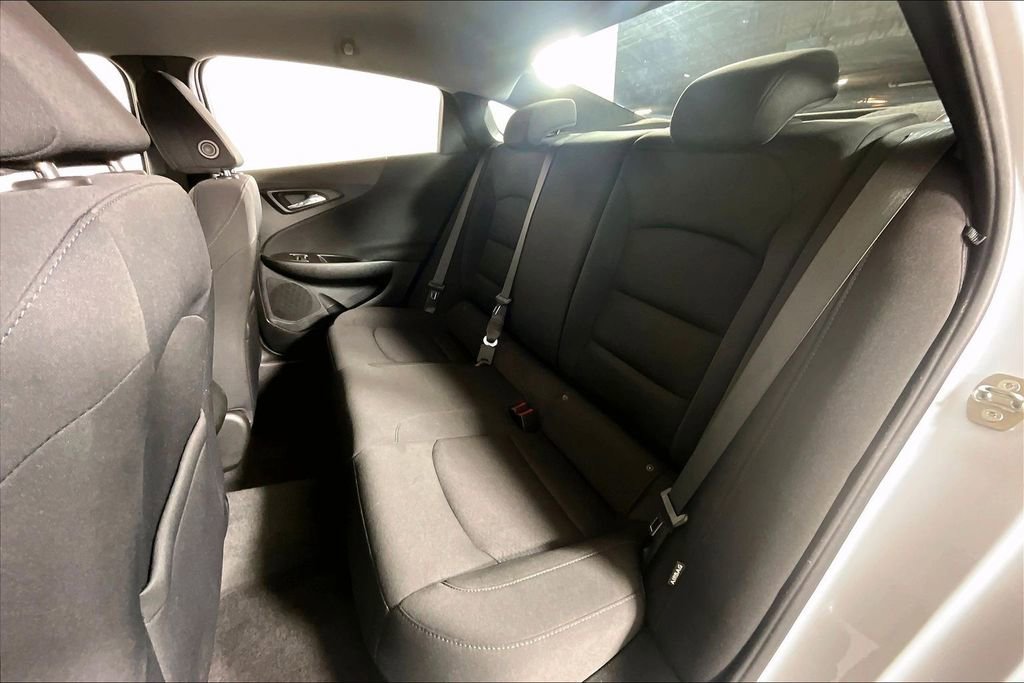 Used 2021 Chevrolet Malibu RS FWD image 22