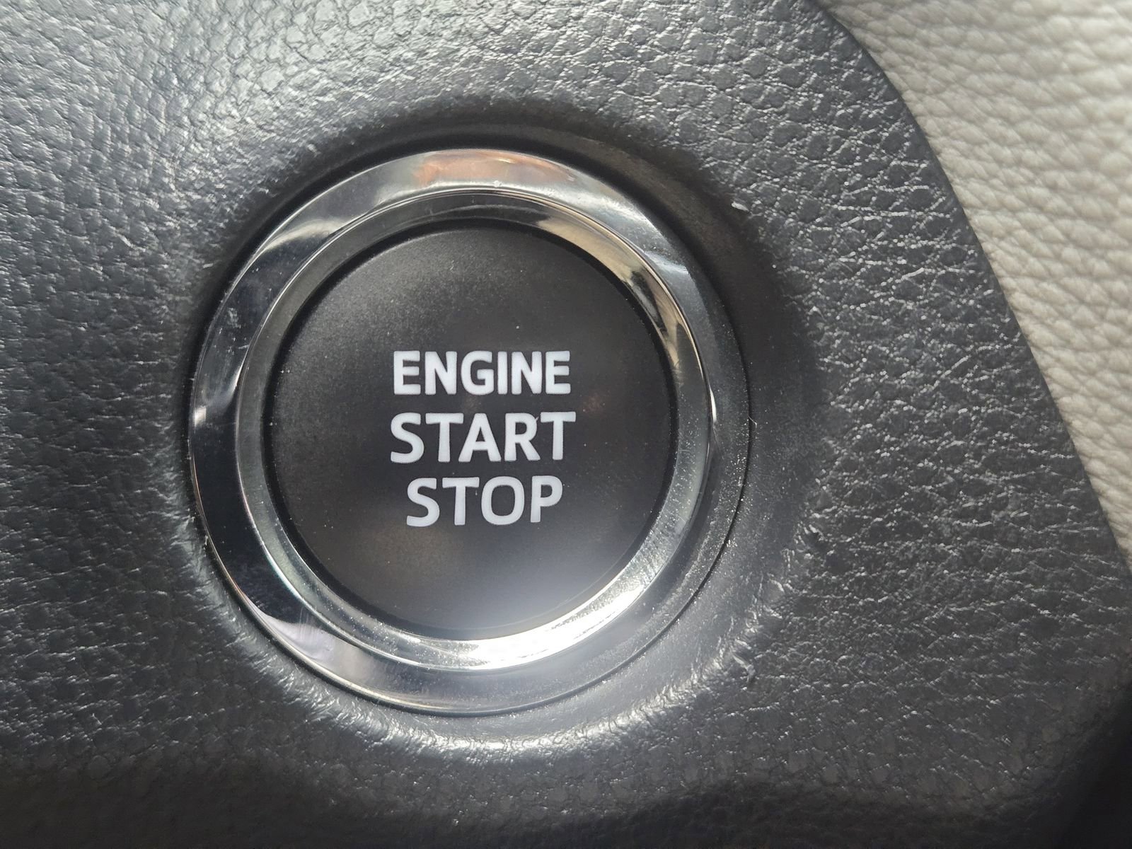 Used 2023 Toyota RAV4 XLE Premium image 22