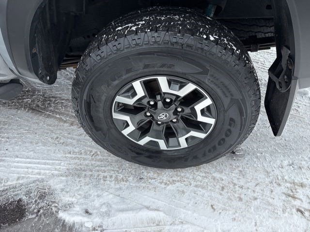 Used 2020 Toyota Tacoma TRD Off-Road image 43