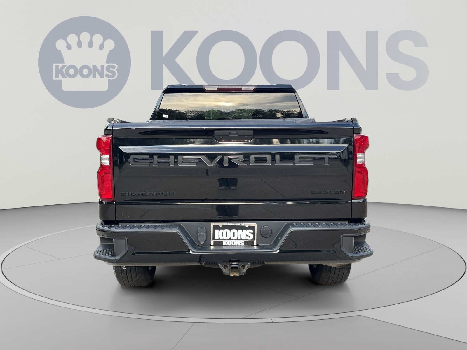 Used 2021 Chevrolet Silverado 1500 Custom w/ LPO, Dark Essentials Package AWD/4WD image 5