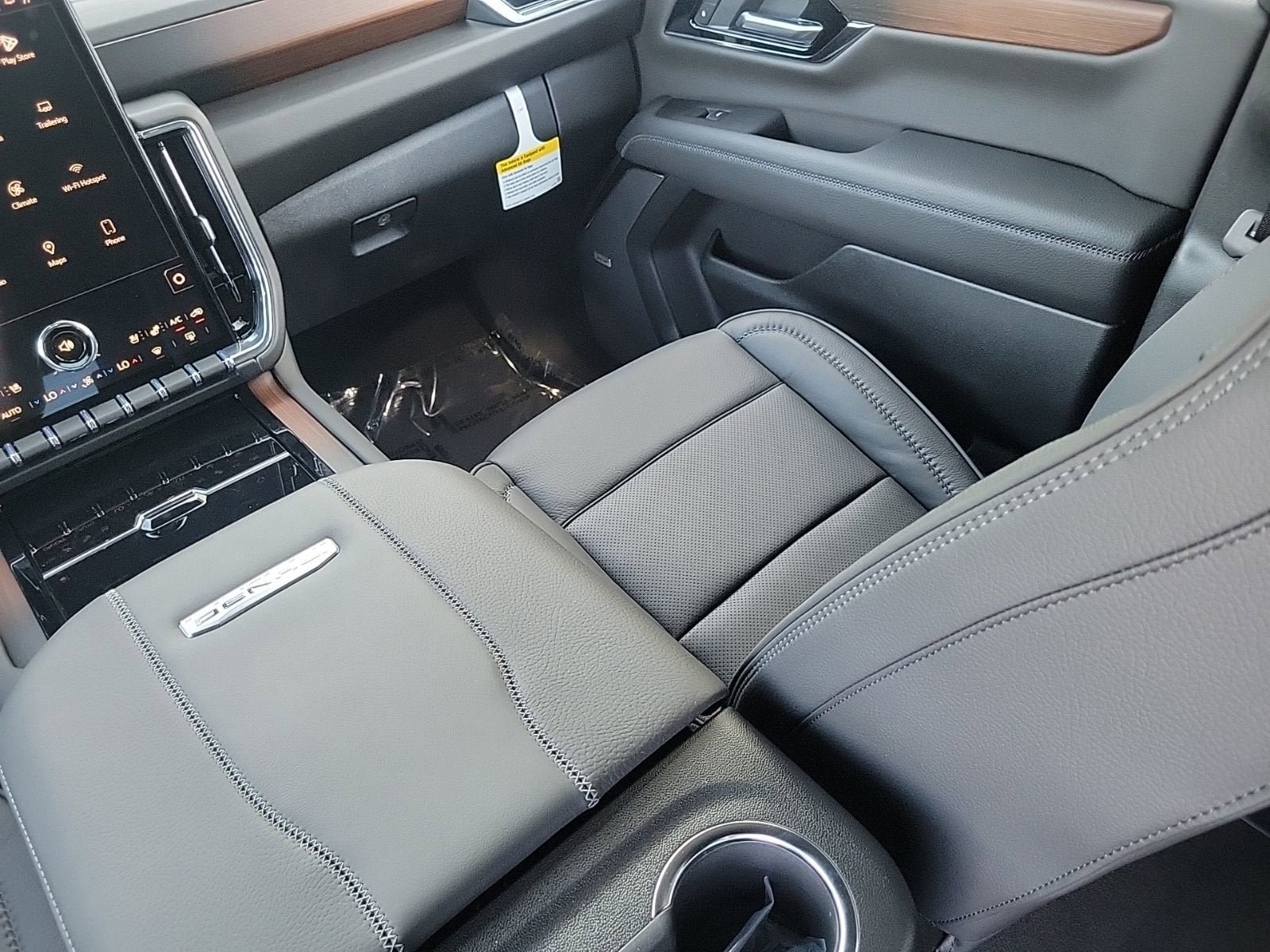 New 2026 GMC Yukon Denali image 15