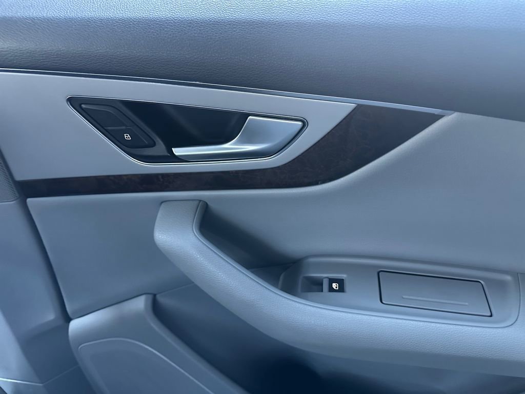 Used 2019 Audi Q7 2.0T Premium w/ Cold Weather Package image 36