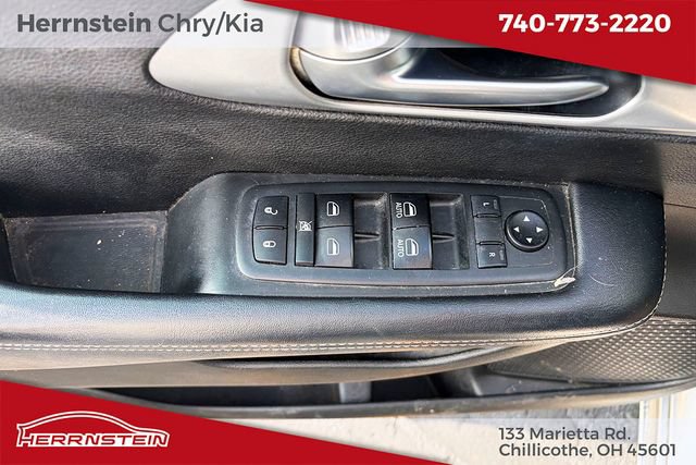 Used 2018 Chrysler Pacifica Touring Plus w/ S Appearance Package FWD image 16