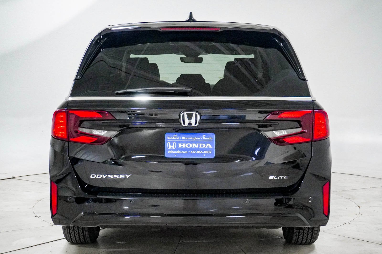 Certified 2026 Honda Odyssey Elite image 7