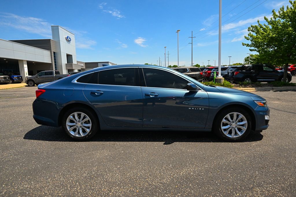 Used 2024 Chevrolet Malibu LT FWD image 3