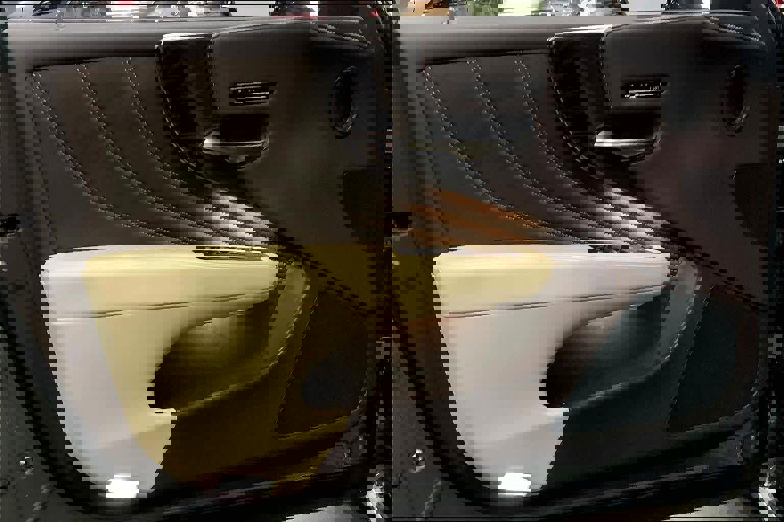 Used 2018 Lexus LS 500 AWD image 21