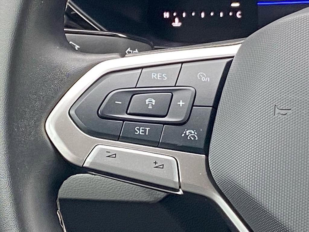 Certified 2024 Volkswagen Taos S image 5