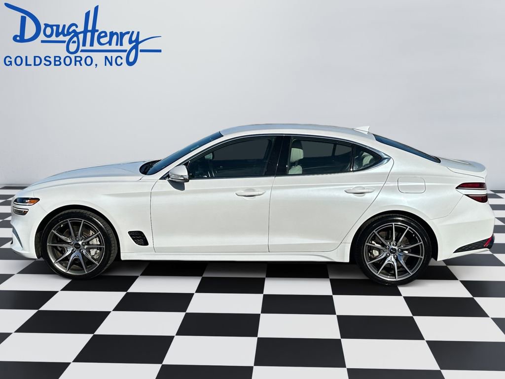 Used 2024 Genesis G70 2.5T RWD image 2