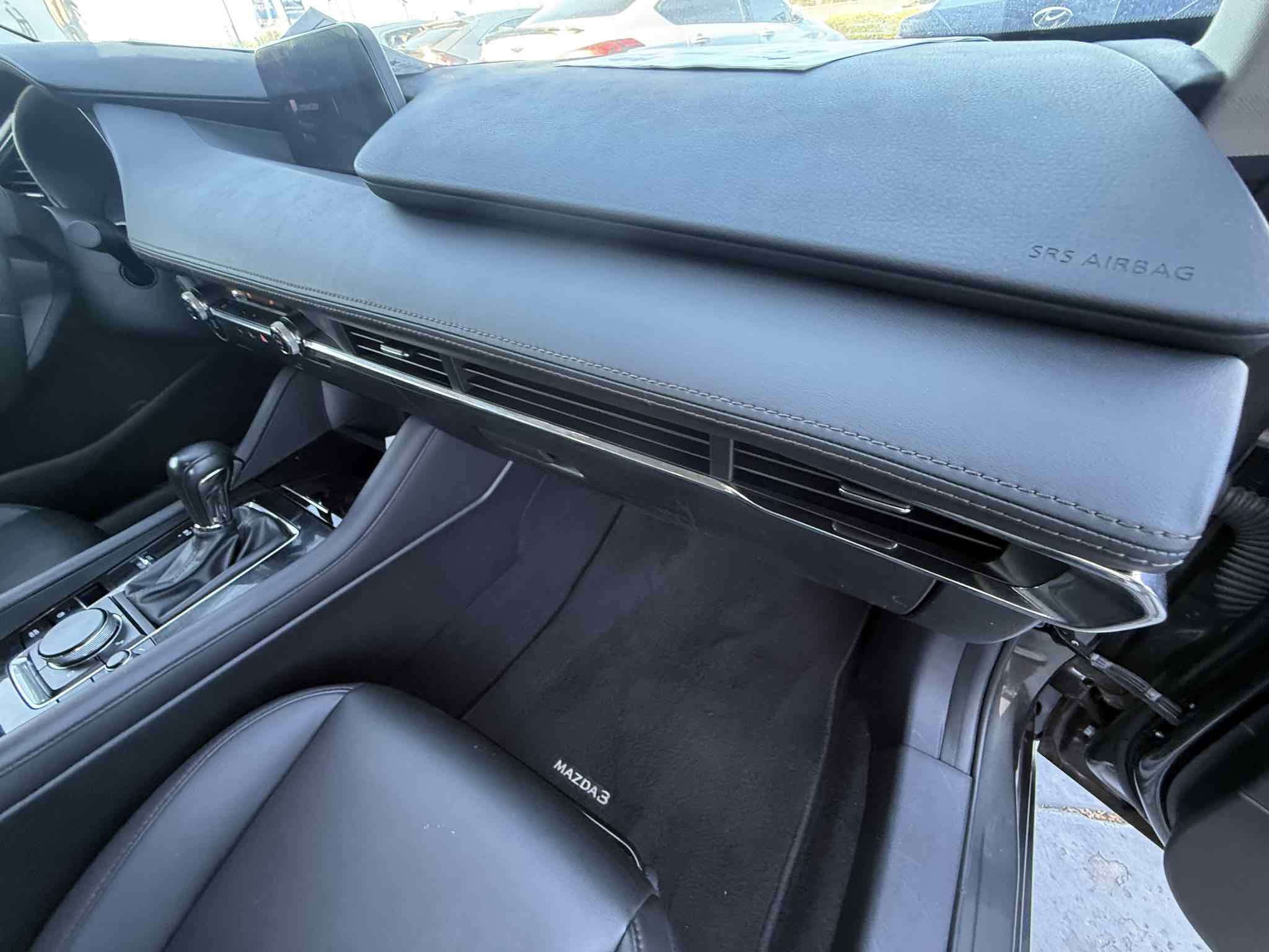 Used 2019 MAZDA MAZDA3 Sedan w/ Preferred Package image 42