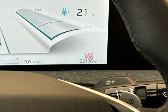 Certified 2023 Kia EV6 Light RWD image 34